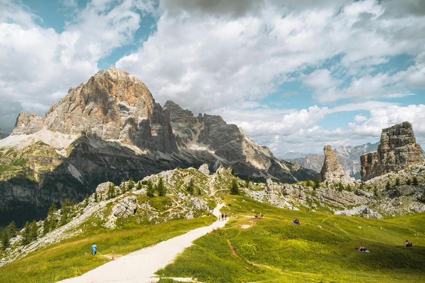 scenic hiking trails at cliffs natural nature reserve